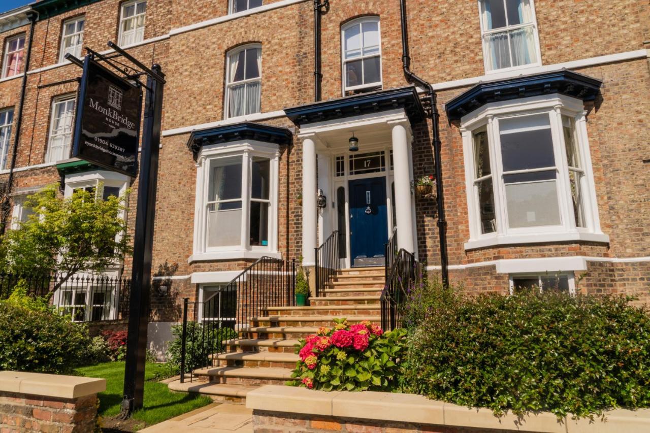 Monkbridge House Bed & Breakfast 5*