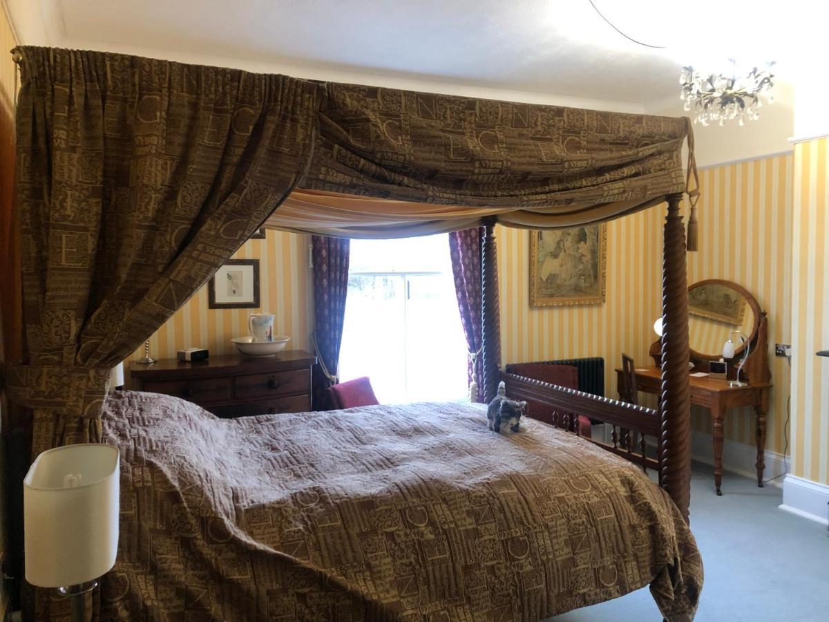 Monkbridge House Bed & Breakfast 5*